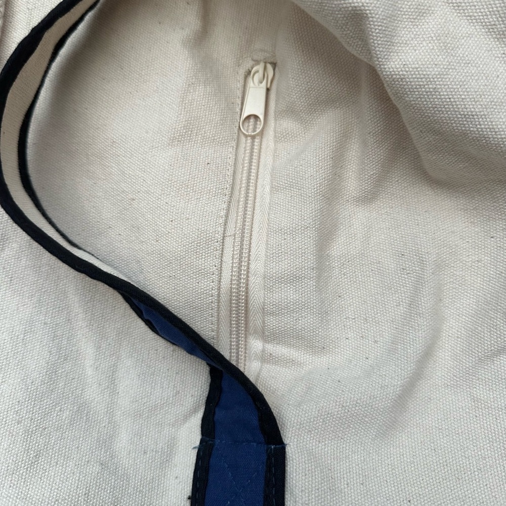 Robert Graham Drawstring Canvas Bag - image 5